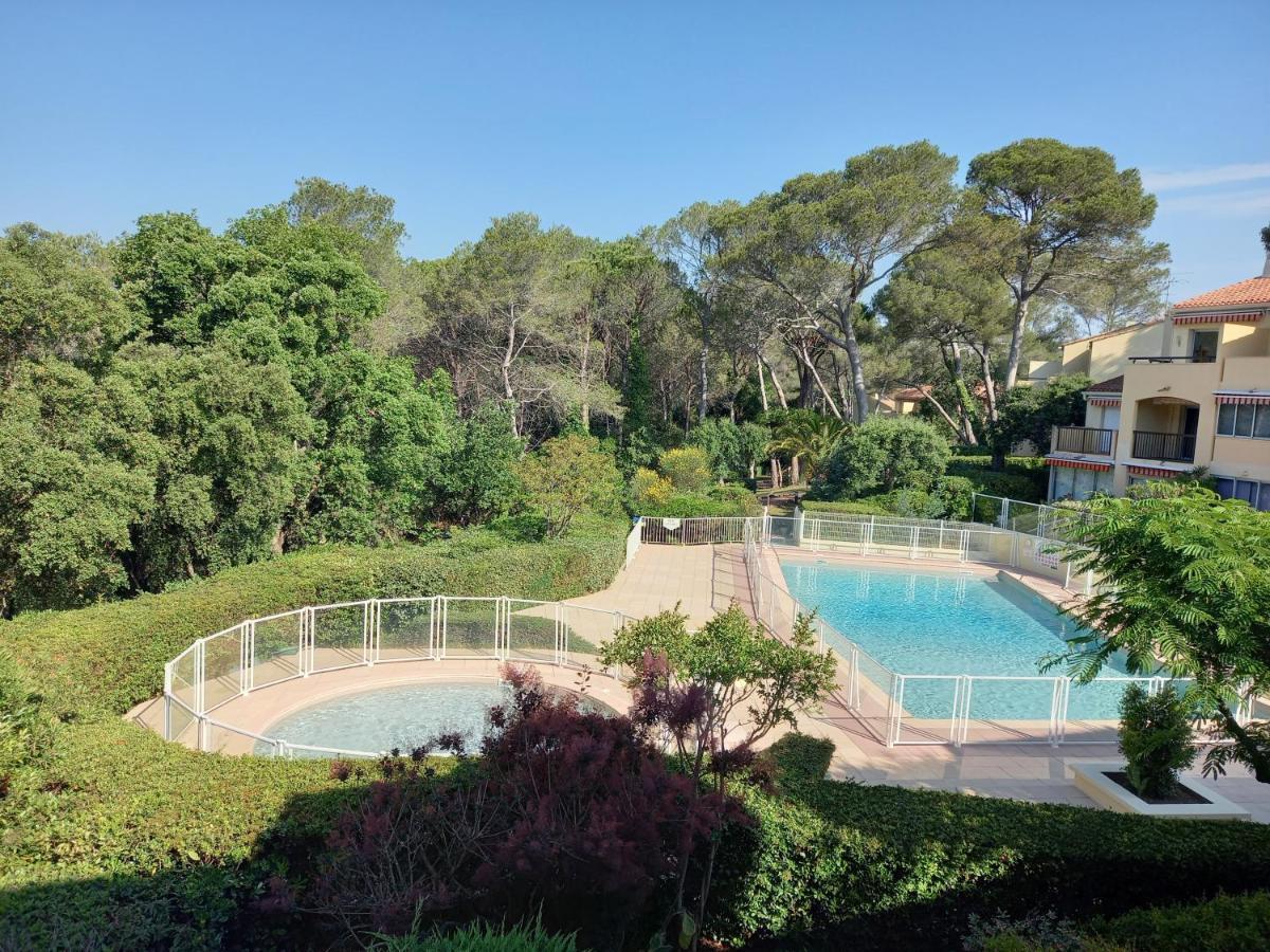 Les Hauts Du Golf Rez De Jardin Piscine Tennis Saint-Raphaël Zewnętrze zdjęcie